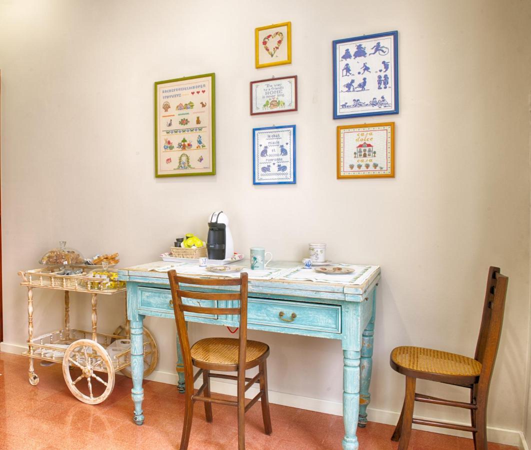 B&B A Casa Di Teresa 奧爾比亞 外观 照片