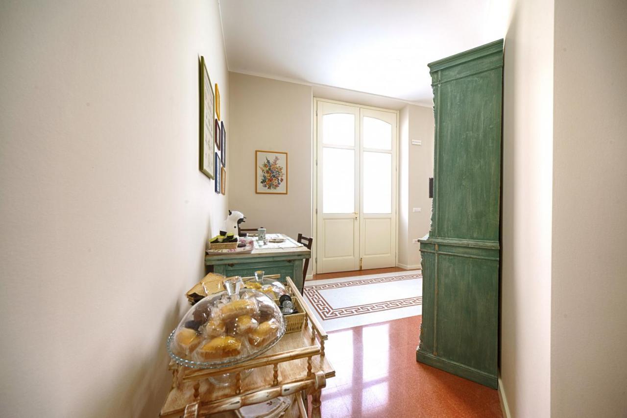 B&B A Casa Di Teresa 奧爾比亞 外观 照片